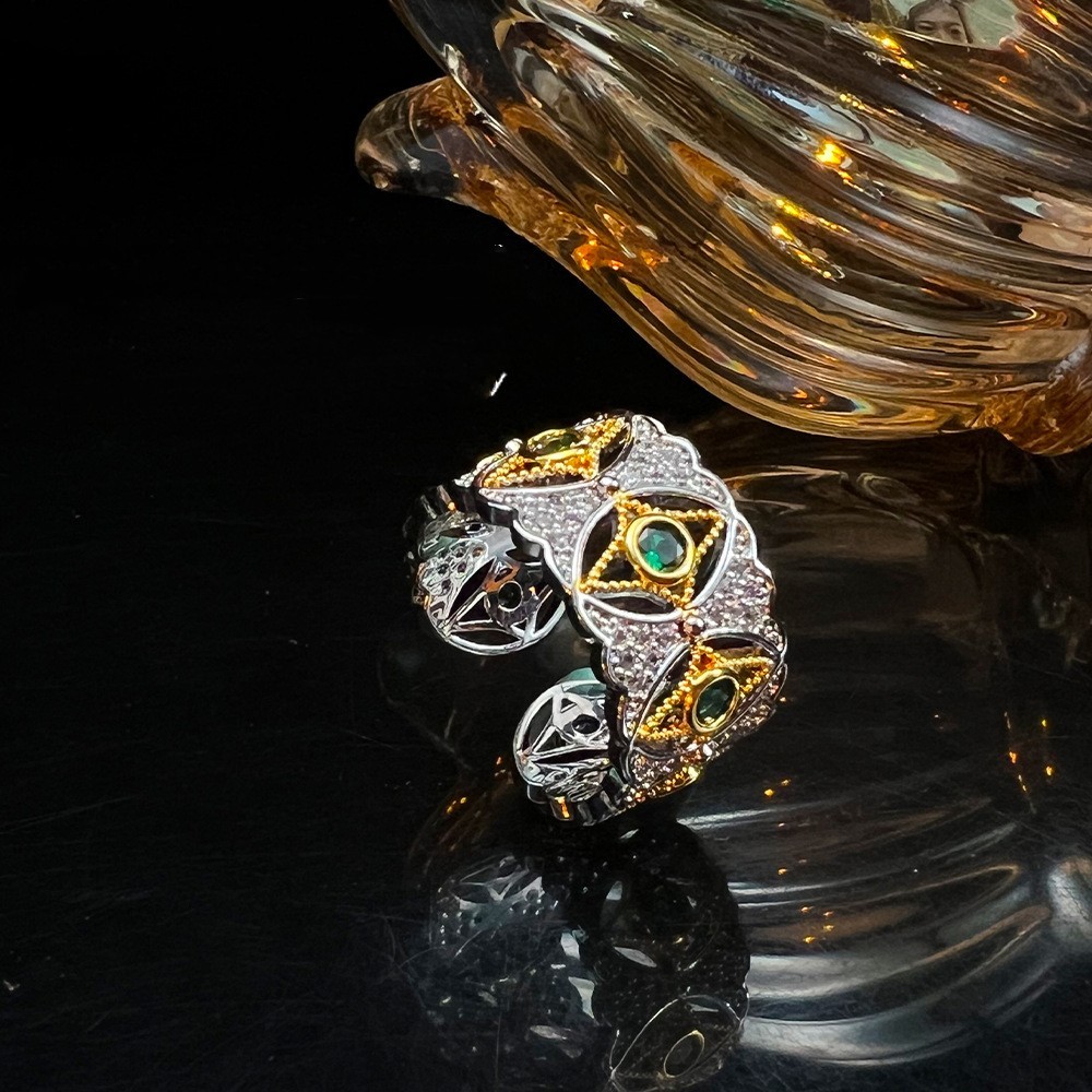 Necklace & Rings – Luxurious Italian Style