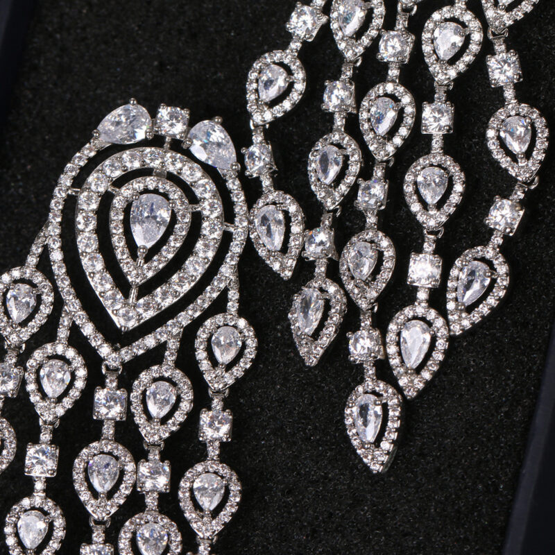 Fashion Long Full Diamond Inlaid Exaggerated Elegant Earrings