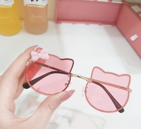 Kids Sunglasses With Kitten-themed Frames