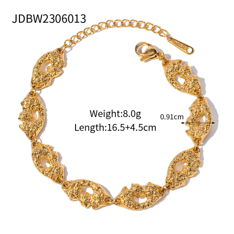 Women's Vintage Style Textured Bracelet