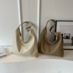 Specious Women's Shoulder Bag For Commuters