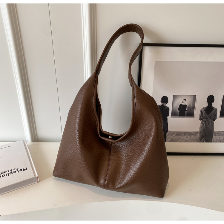 Specious Women's Shoulder Bag For Commuters