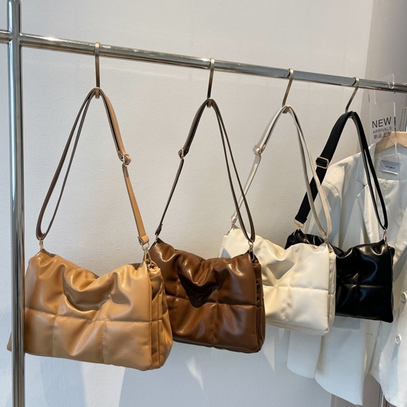 Women's Padded Shoulder Bag – Minimalist Style