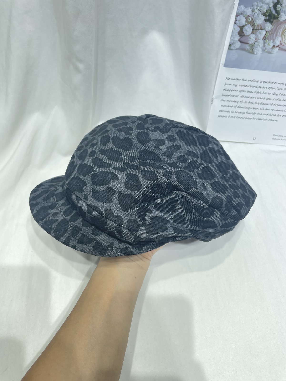 Ženska beretka s leopard printom – Retro Stil