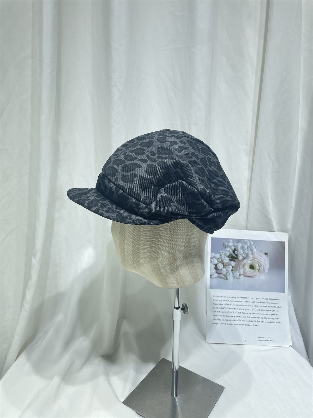 Ženska beretka s leopard printom – Retro Stil