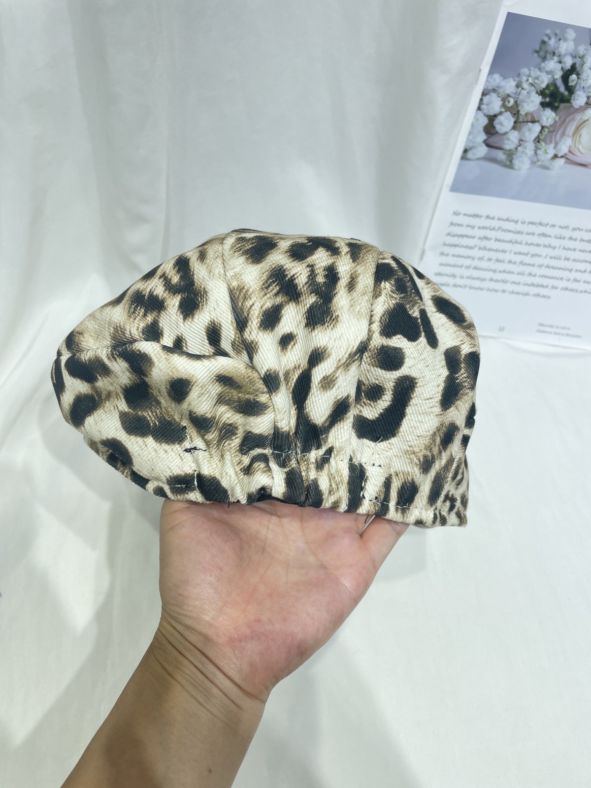 Ženska beretka s leopard printom – Retro Stil