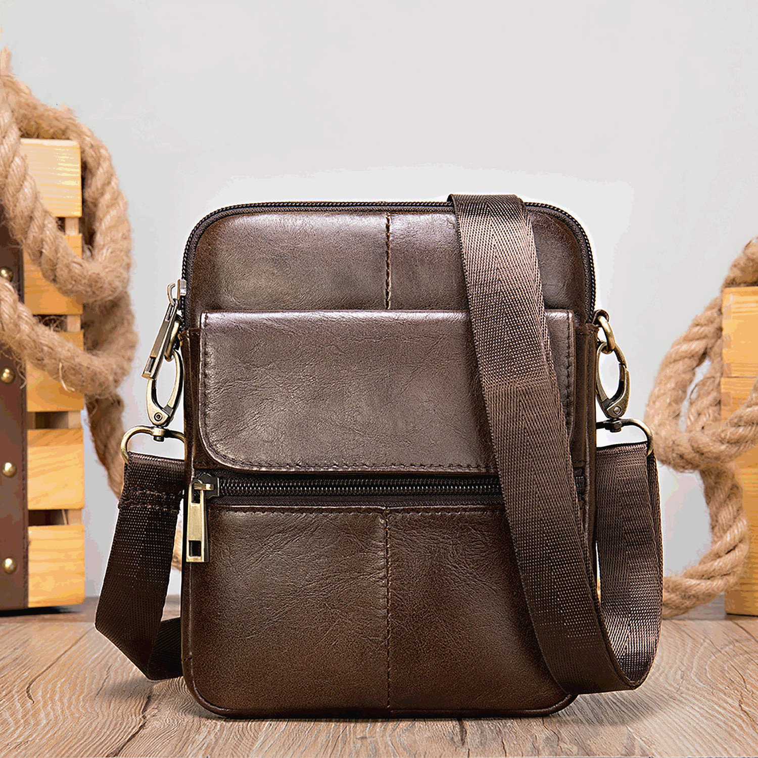 Men’s Leather Crossbody Bag – Sleek Small Everyday Bag